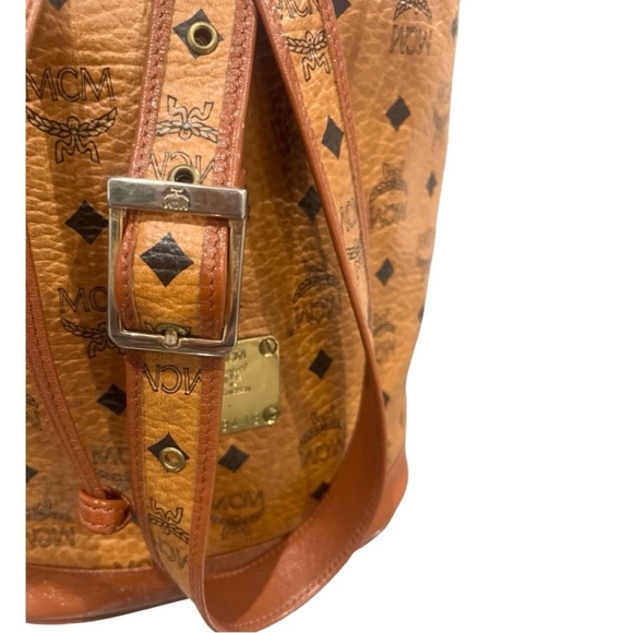 ❌SOLD❌Authentic MCM Monogram Bucket Bag- Large - Picture 15 of 17
